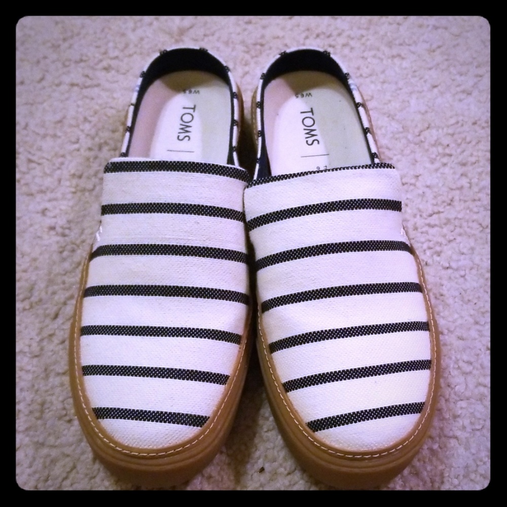 New, never worn Tom's slip on shoes
